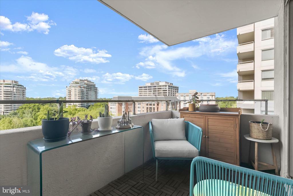 5500 FRIENDSHIP BOULEVARD Unit: 1823N