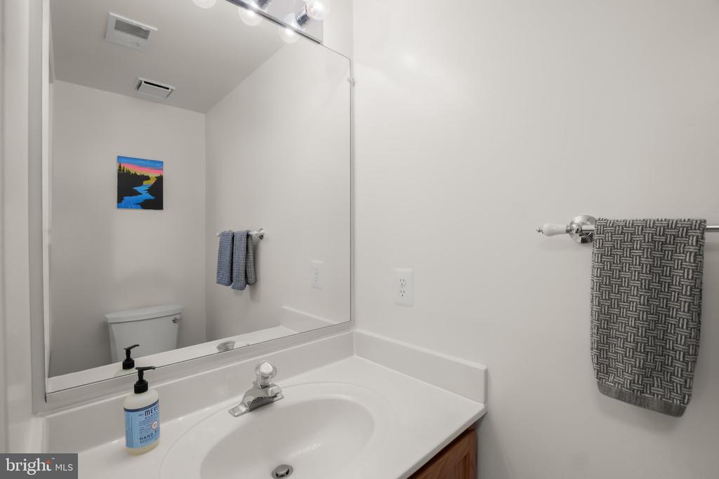 29 HIGHSTREAM COURT Unit: 1027