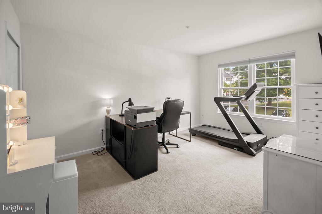 29 HIGHSTREAM COURT Unit: 1027