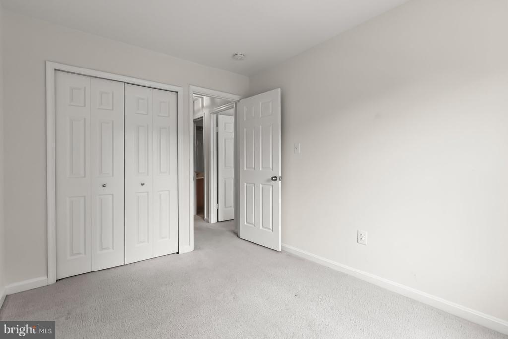 29 HIGHSTREAM COURT Unit: 1027