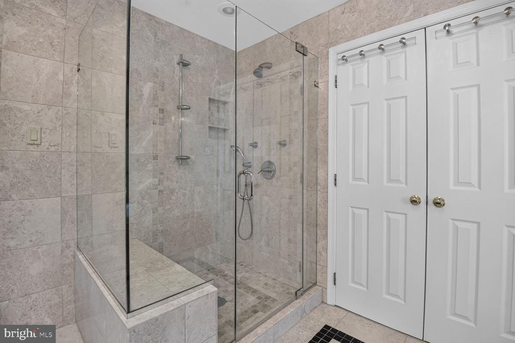11432 CEDAR RIDGE DRIVE