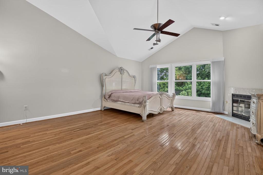 11432 CEDAR RIDGE DRIVE