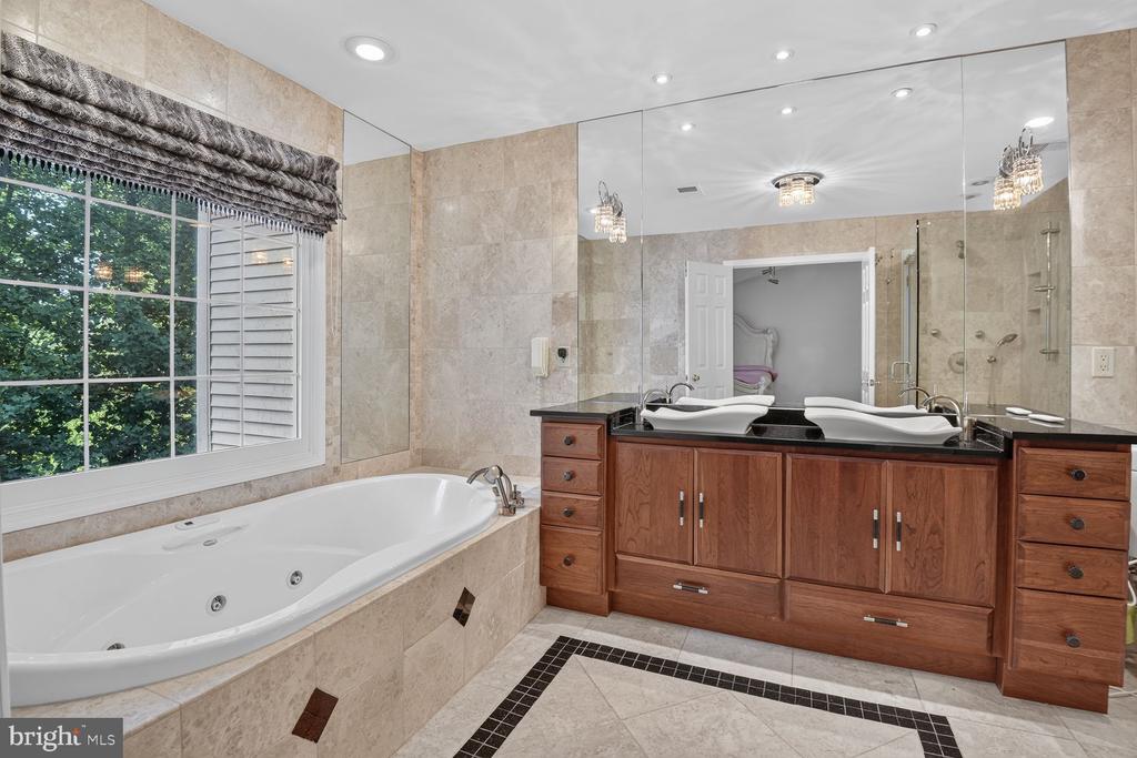 11432 CEDAR RIDGE DRIVE