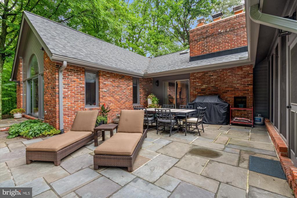 6800 MELODY LANE