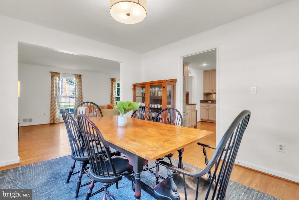 8710 YARMOUTH COURT