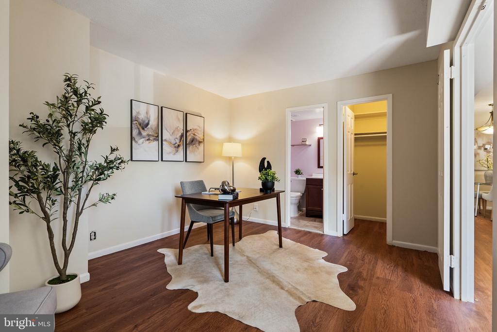 4601 N N PARK AVENUE N Unit: 220V