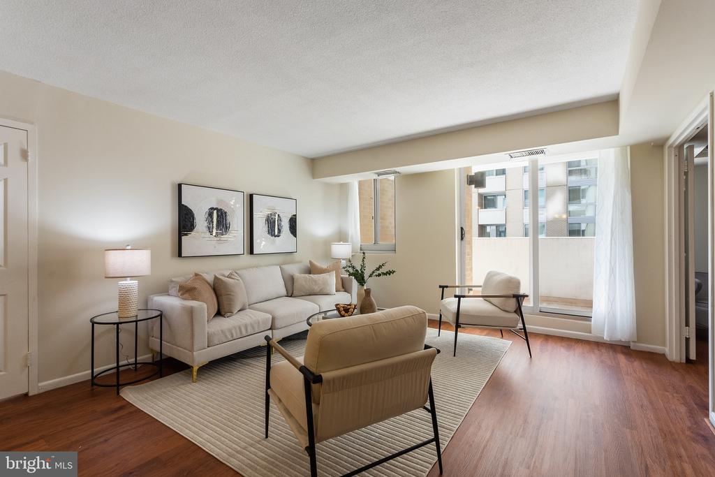 4601 N N PARK AVENUE N Unit: 220V