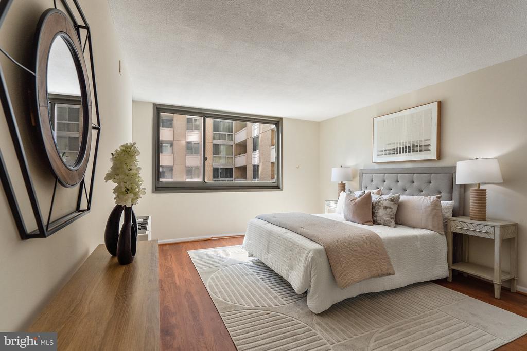4601 N N PARK AVENUE N Unit: 220V