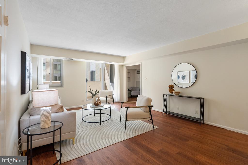 4601 N N PARK AVENUE N Unit: 220V