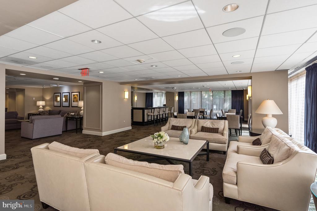 4601 N N PARK AVENUE N Unit: 220V
