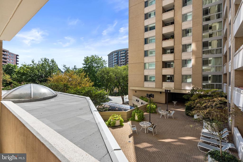 4601 N N PARK AVENUE N Unit: 220V