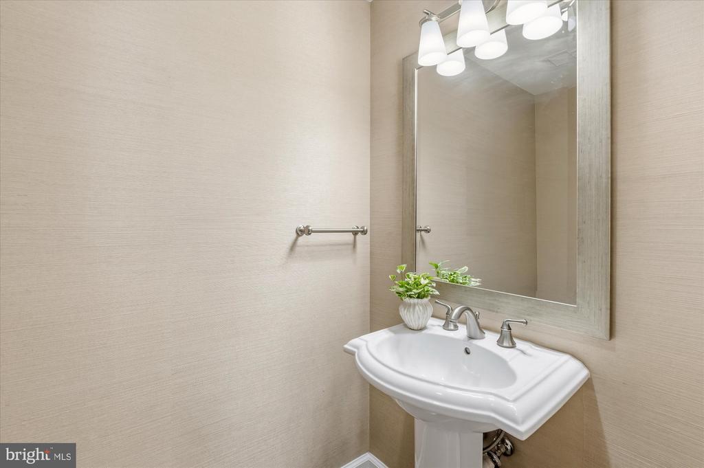 8300 BURDETTE ROAD Unit: 446 A