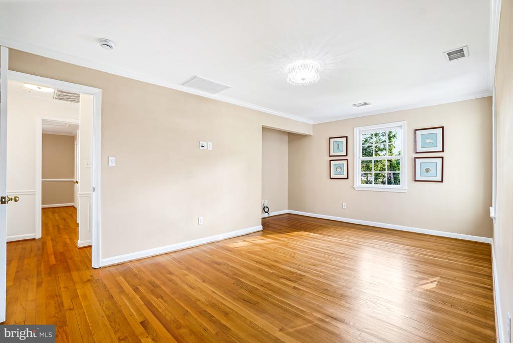 9502 EDGELEY ROAD