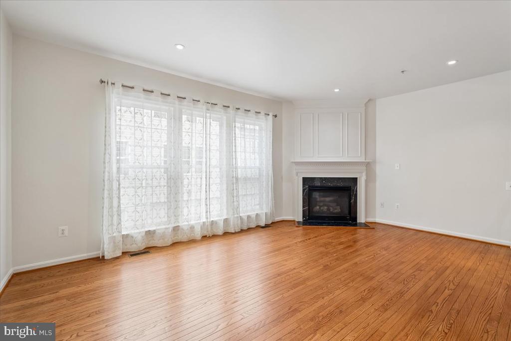 11516 CLAIRMONT VIEW TERRACE