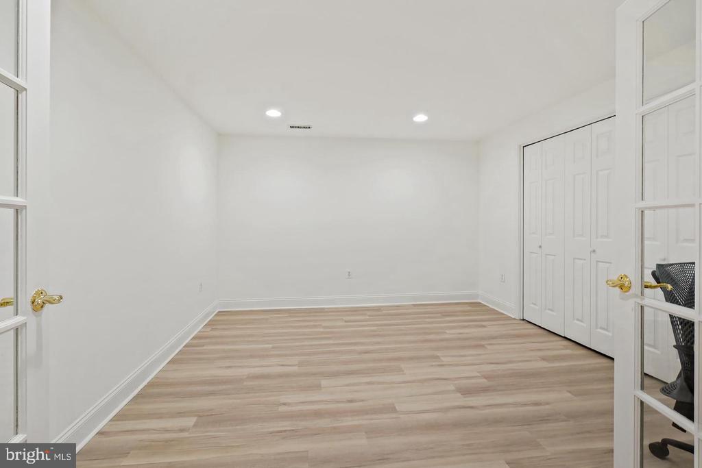 9705 HOLLOWAY HILL