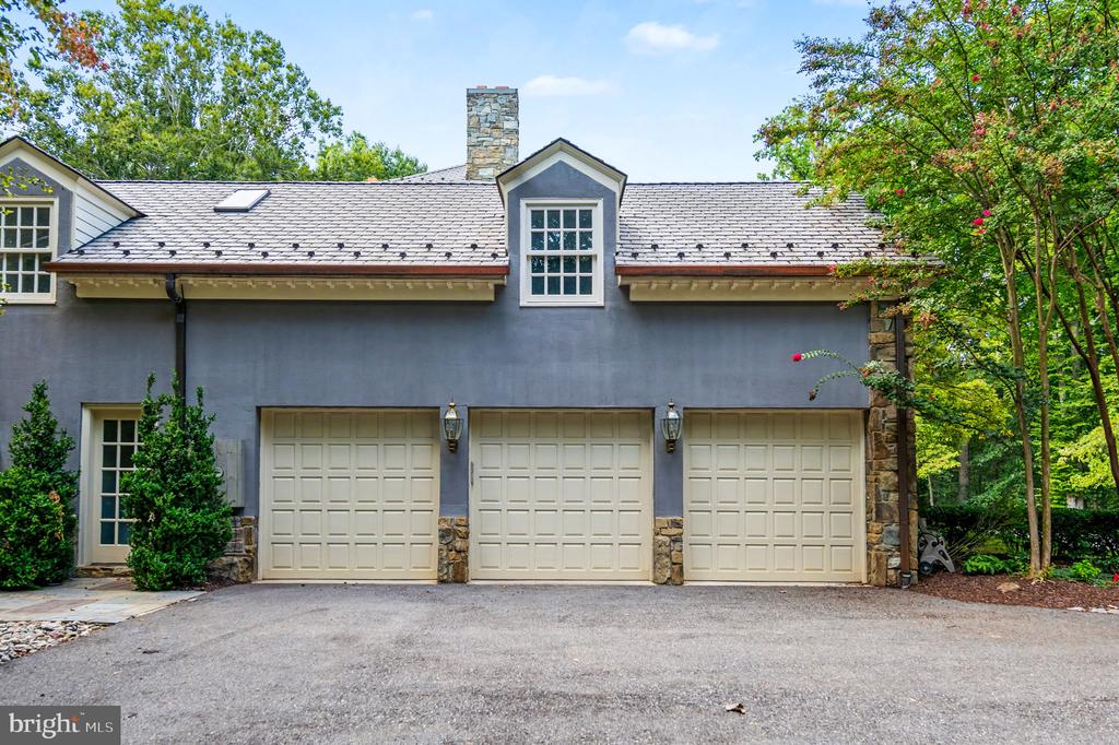 8705 BELMART ROAD