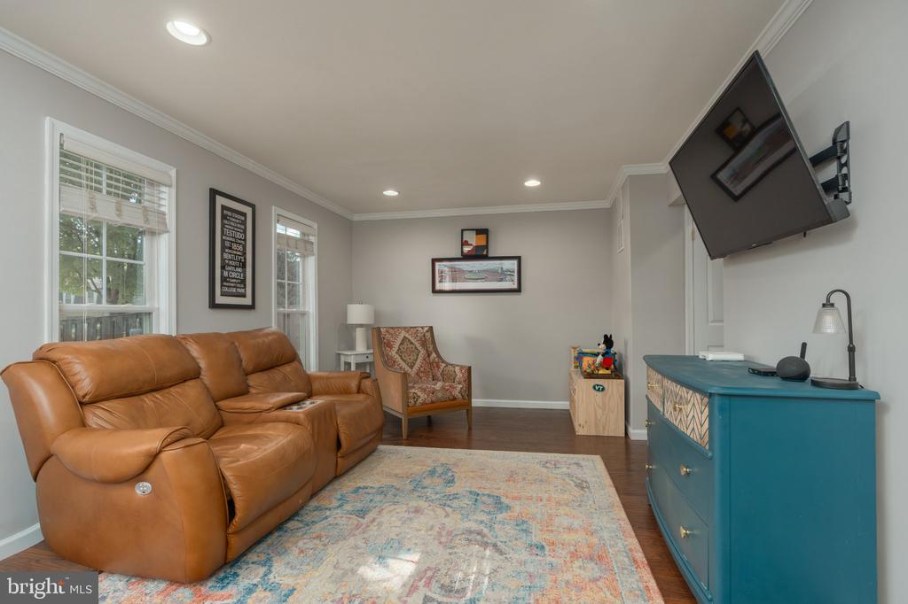 12902 PICKERING DRIVE