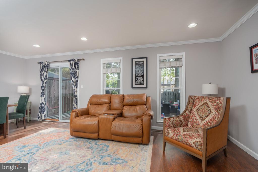 12902 PICKERING DRIVE