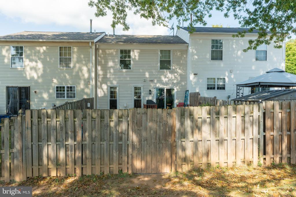 12902 PICKERING DRIVE