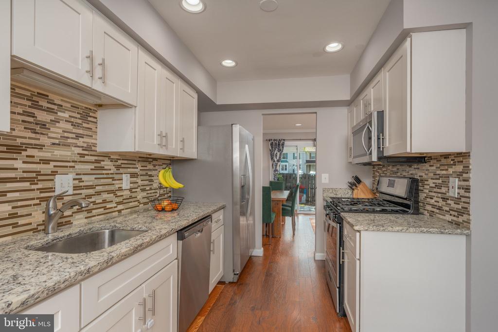 12902 PICKERING DRIVE