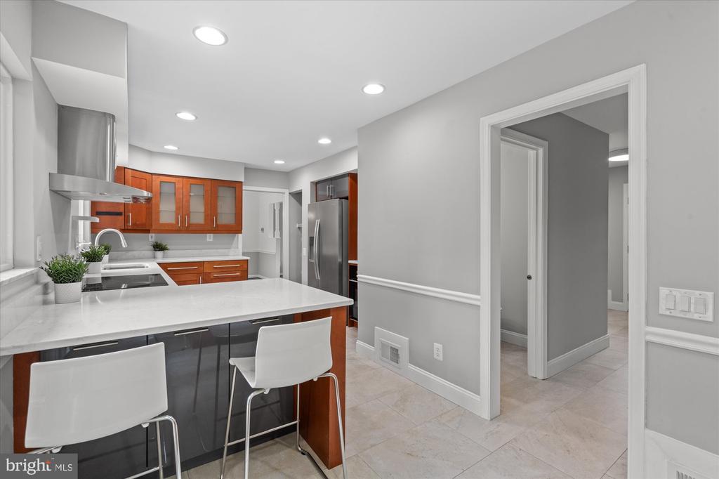 11200 HUNT CLUB DRIVE
