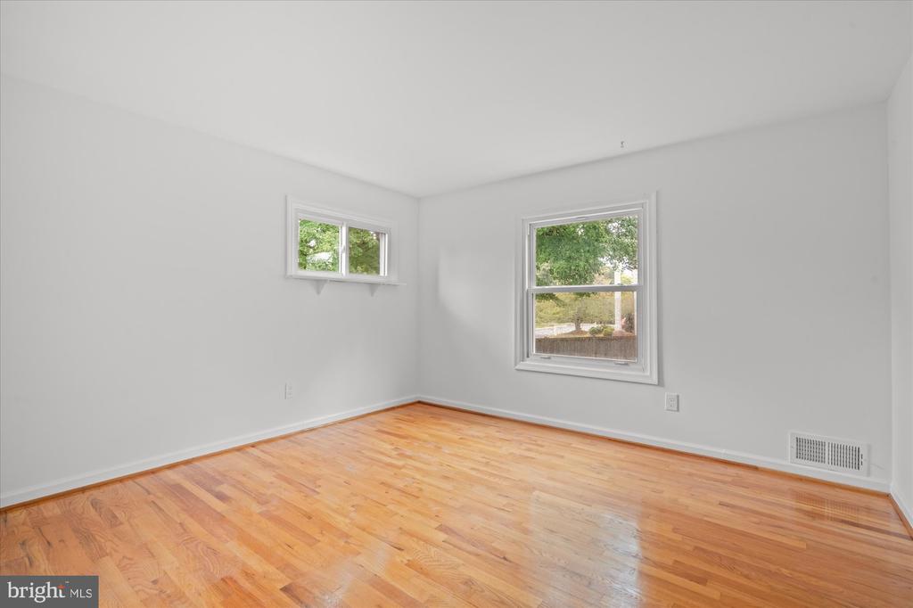 11200 HUNT CLUB DRIVE