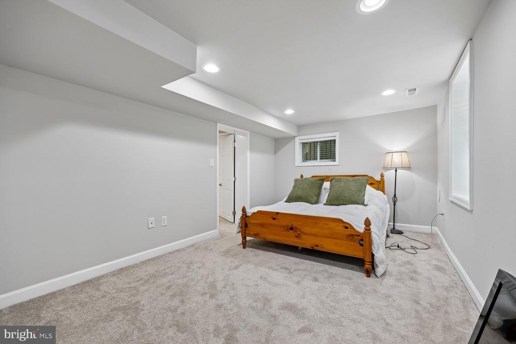 8810 HAWKINS LANE