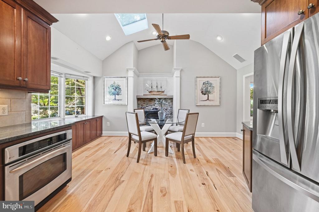9716 CARRIAGE ROAD