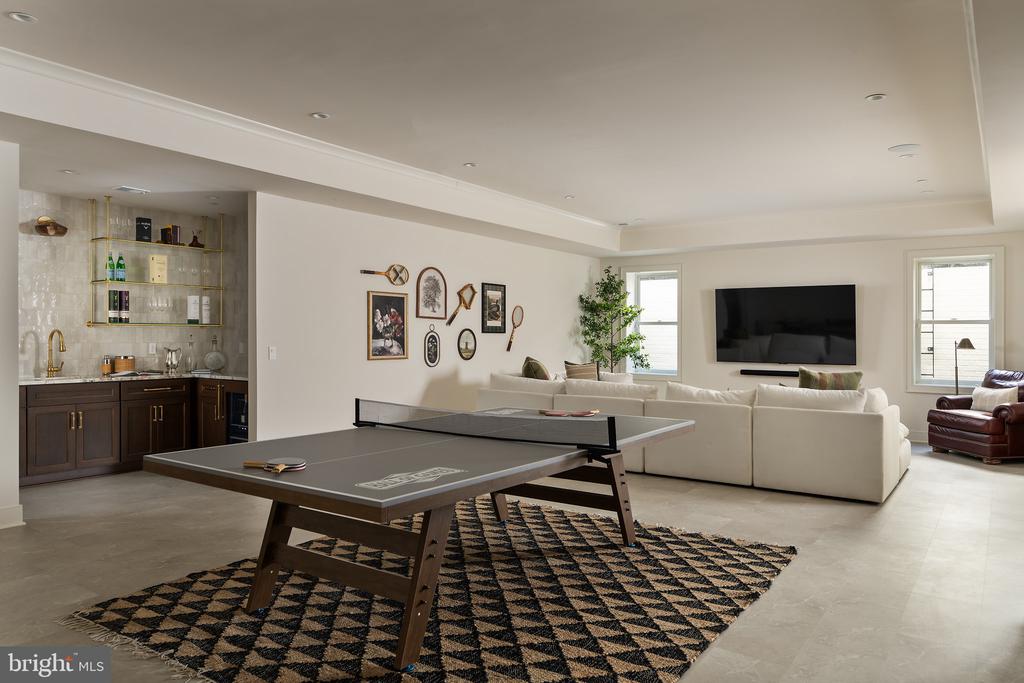 7608 LEESBURG DRIVE