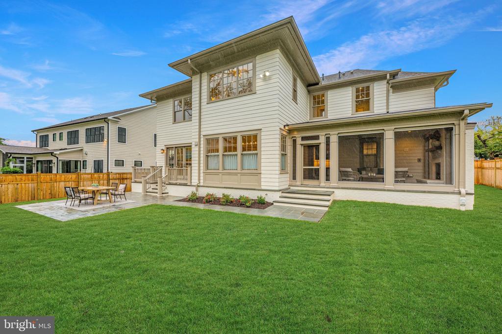7608 LEESBURG DRIVE