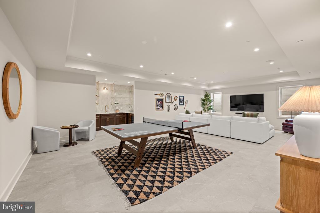 7608 LEESBURG DRIVE