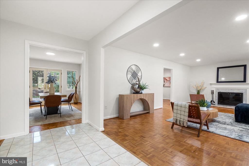 13821 BETHPAGE LANE