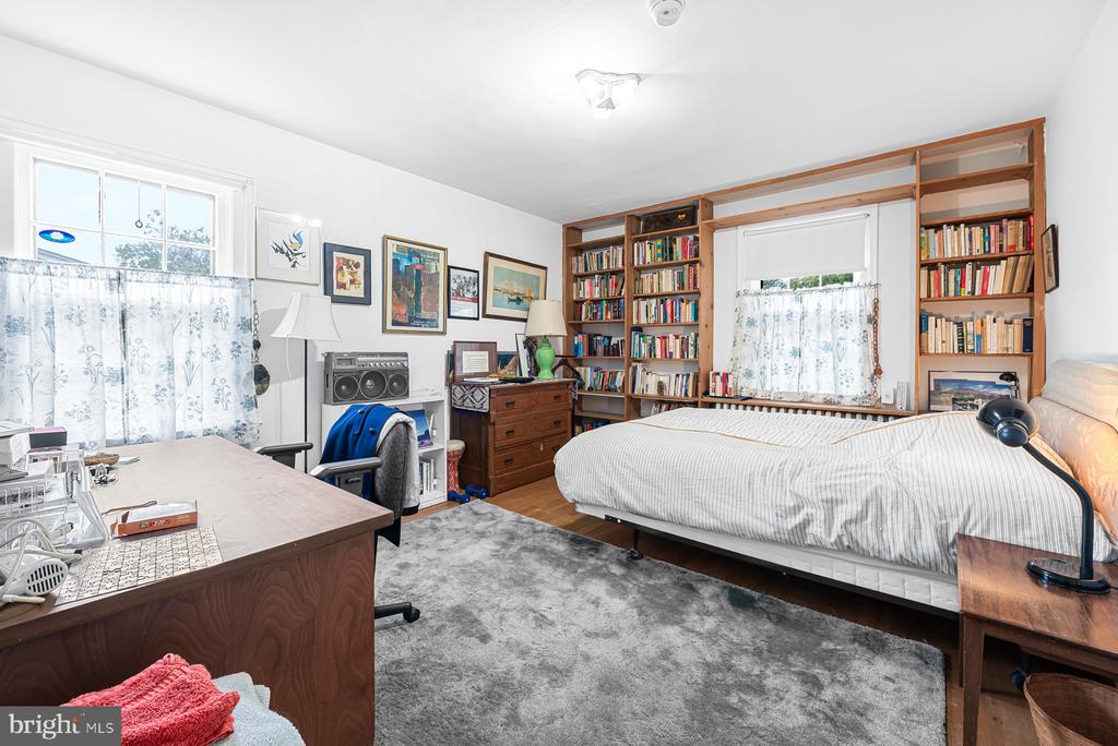 5109 MANNING DRIVE