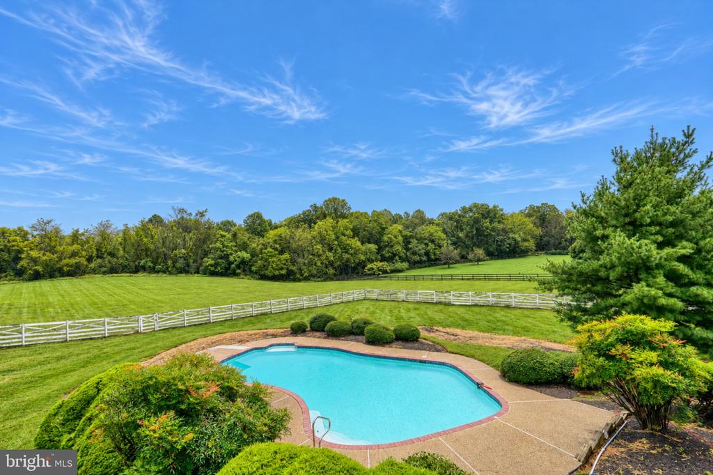 22909 DAVIS MILL ROAD