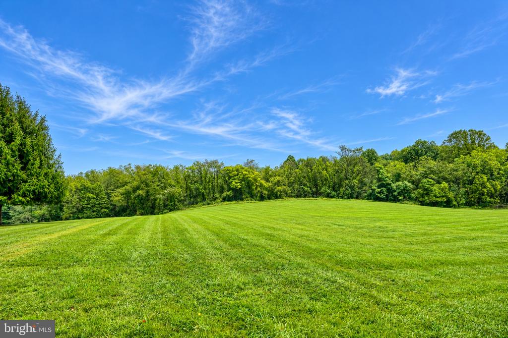 22909 DAVIS MILL ROAD
