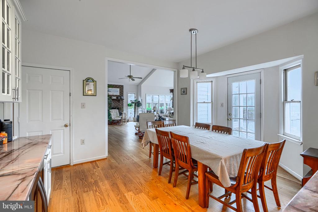 22909 DAVIS MILL ROAD