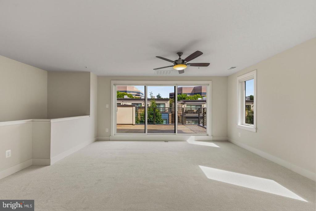 6617 EAMES WAY