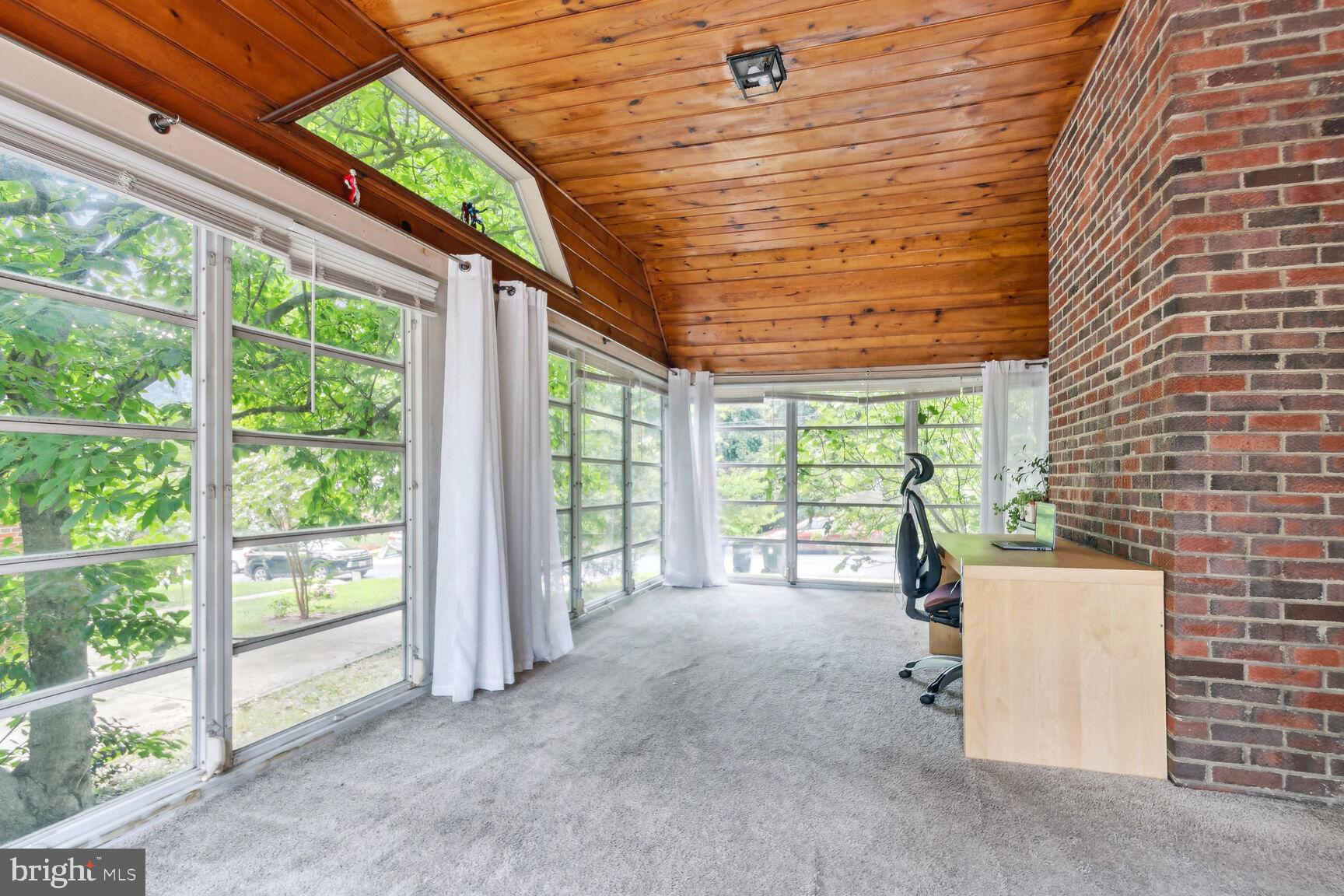 4800 LAGUNA ROAD