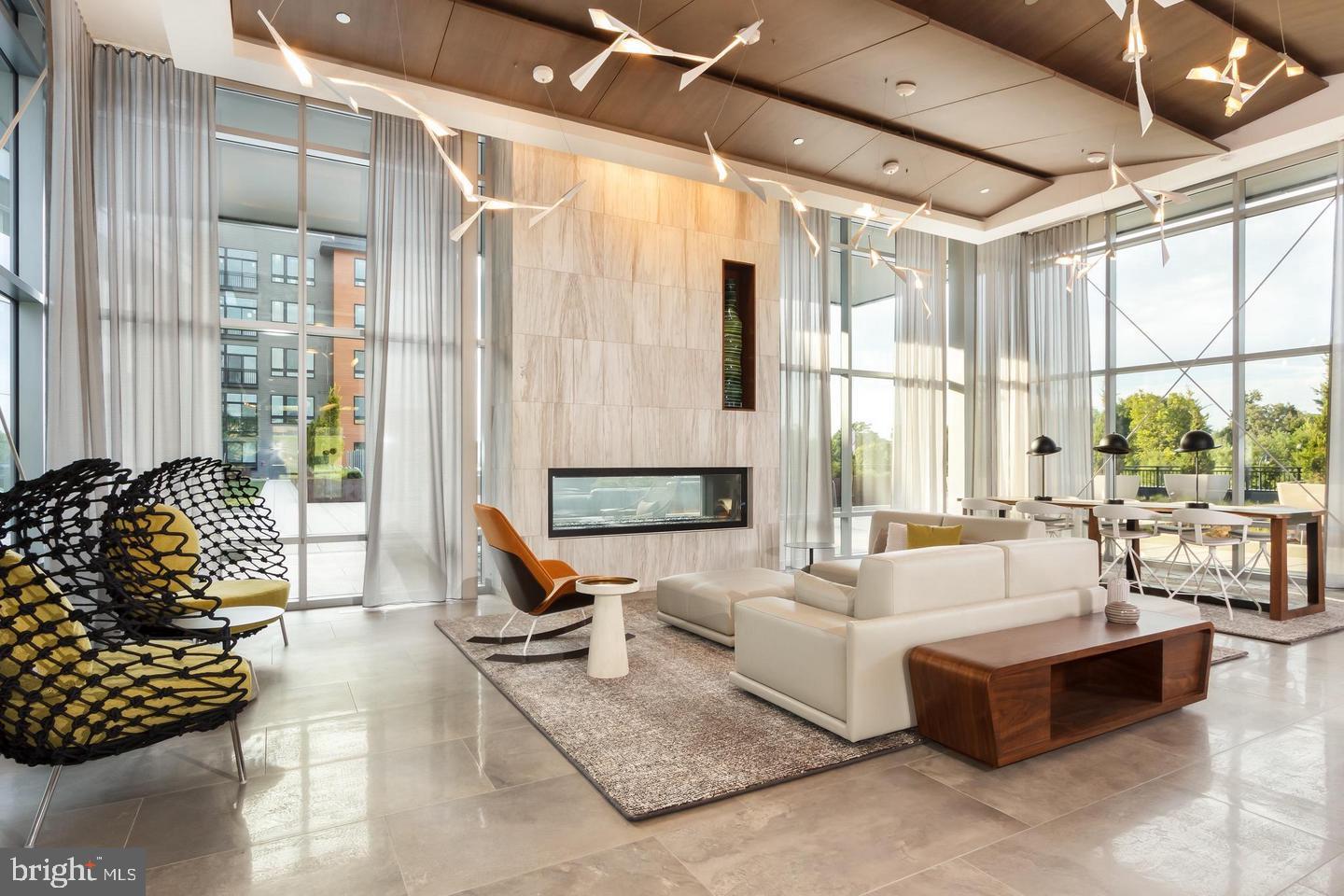 145 RIVERHAVEN DRIVE 503