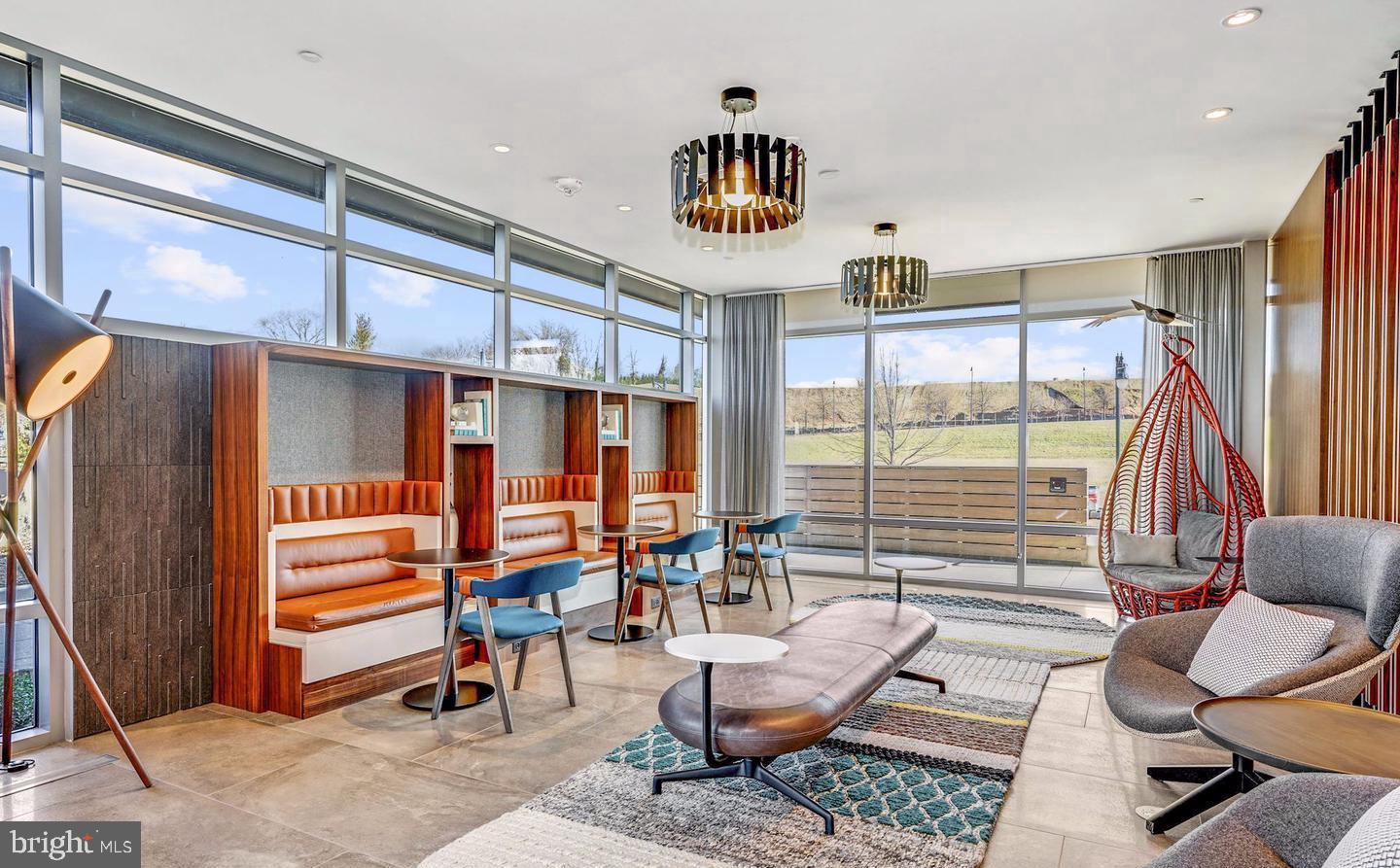 145 RIVERHAVEN DRIVE 503