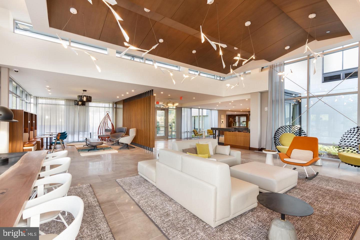 145 RIVERHAVEN DRIVE 503