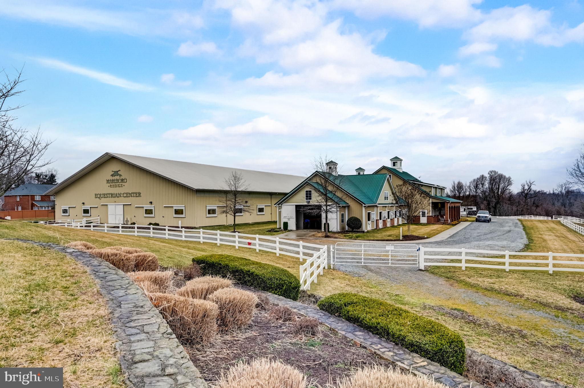 4304 THOROUGHBRED DRIVE