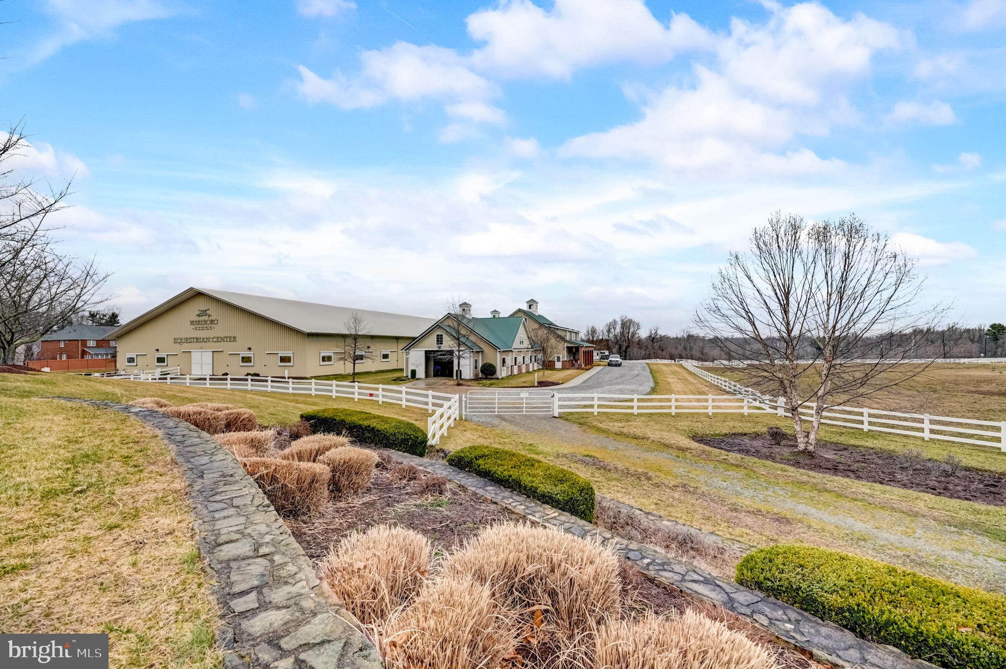 4304 THOROUGHBRED DRIVE