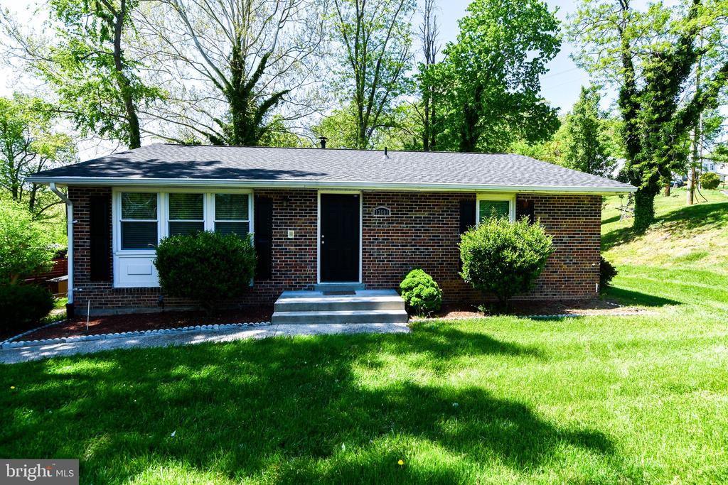 13601 TAYLOR CIRCLE