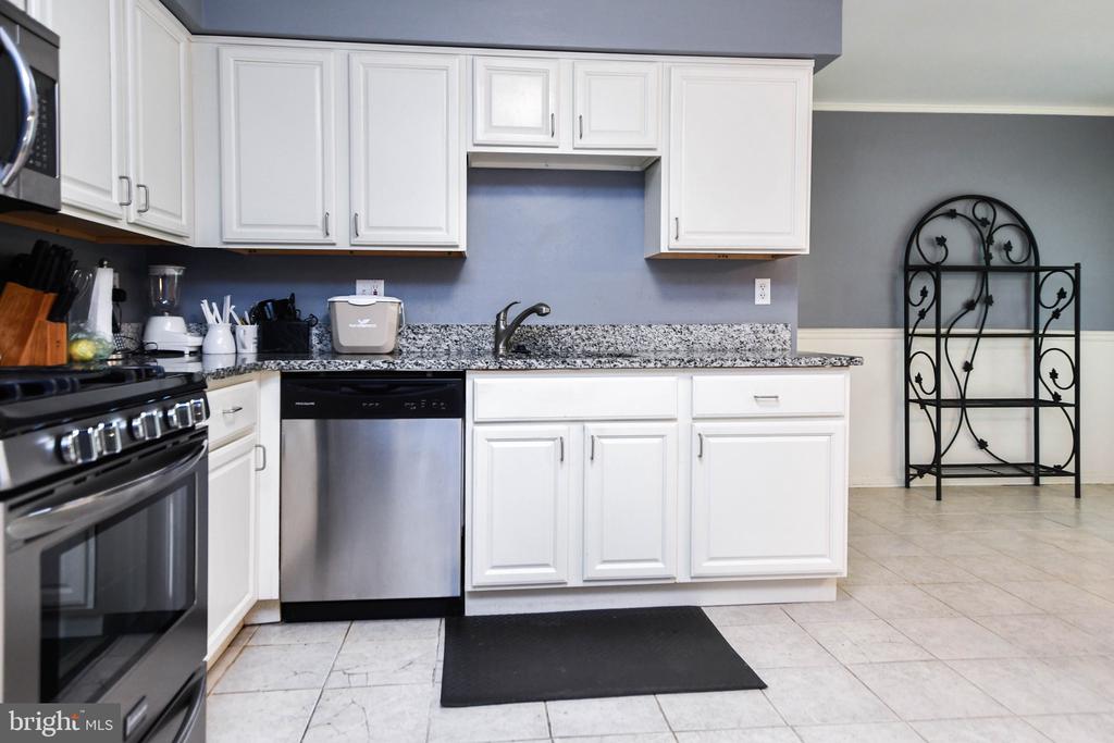 13601 TAYLOR CIRCLE