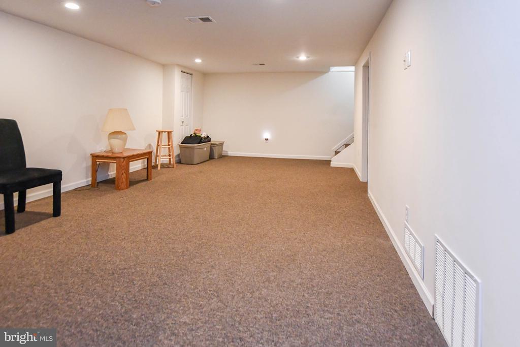 13601 TAYLOR CIRCLE