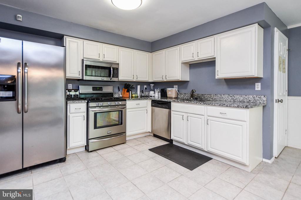 13601 TAYLOR CIRCLE