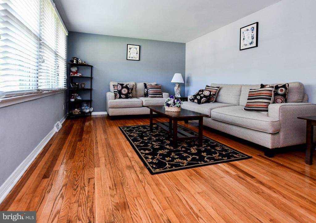 13601 TAYLOR CIRCLE