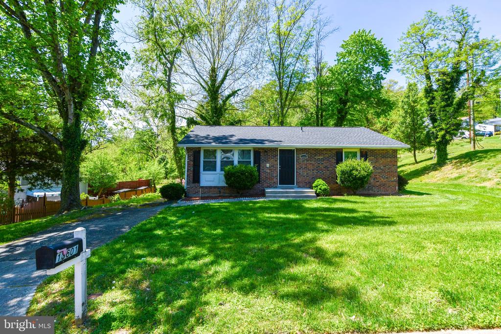 13601 TAYLOR CIRCLE