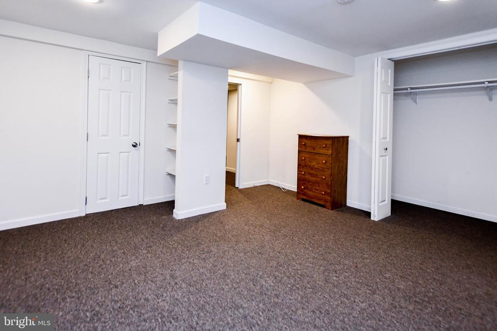 13601 TAYLOR CIRCLE